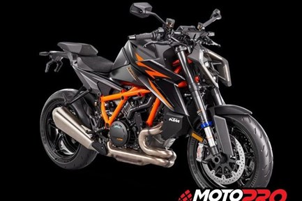 KTM 1390 Super Duke R EVO