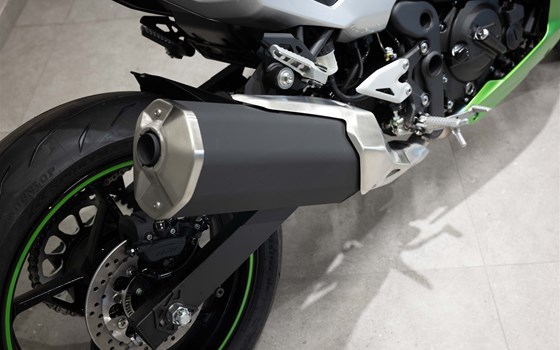 Neufahrzeug Kawasaki Z7 Hybrid - Bild 4 Neufahrzeug Kawasaki Z7 Hybrid - Bild 4