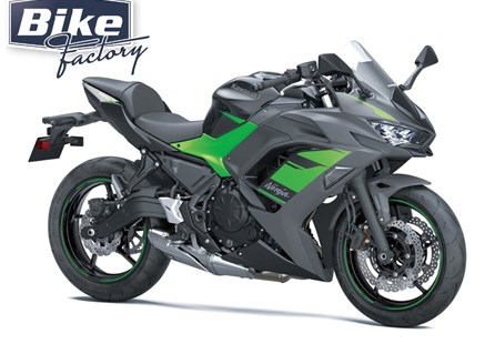 Kawasaki Ninja 650 (BK2: Black / Green)
