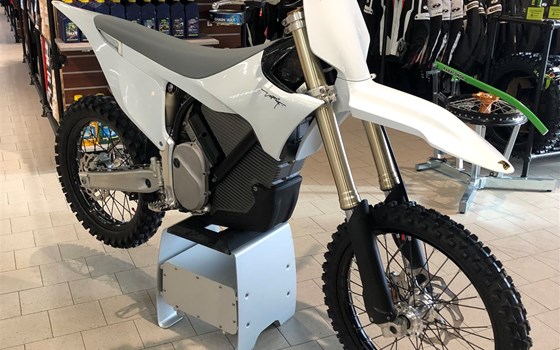 Gebrauchtmotorrad Stark Future Varg MX - Bild 1 Gebrauchtmotorrad Stark Future Varg MX - Bild 1