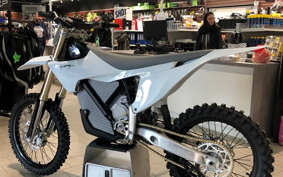 Gebrauchtmotorrad Stark Future Varg MX - Bild 9 Gebrauchtmotorrad Stark Future Varg MX - Bild 9