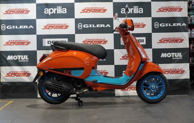 Vespa Primavera 125