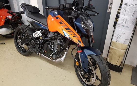 Gebrauchtmotorrad KTM 125 Duke - Bild 2 Gebrauchtmotorrad KTM 125 Duke - Bild 2