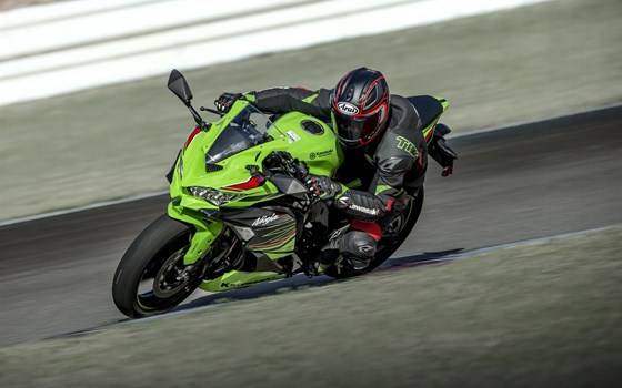 Gebrauchtmotorrad Kawasaki Ninja ZX-4RR - Bild 7 Gebrauchtmotorrad Kawasaki Ninja ZX-4RR - Bild 7