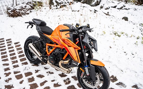 Neufahrzeug KTM 1390 Super Duke R EVO - Bild 1