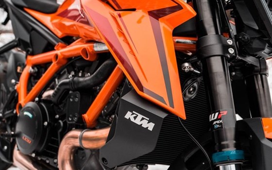 Neufahrzeug KTM 1390 Super Duke R EVO - Bild 15