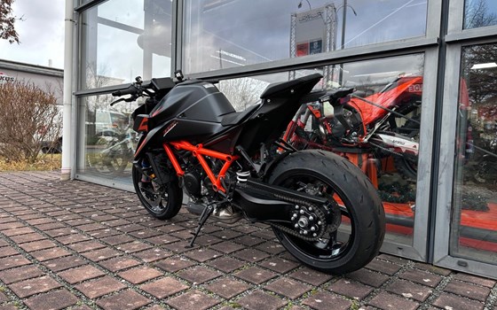 Neufahrzeug KTM 1390 Super Duke R EVO - Bild 5