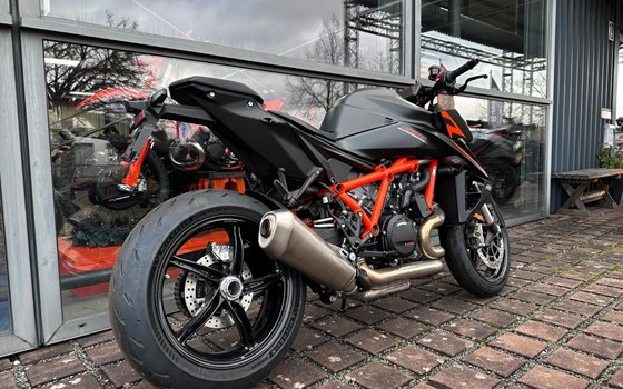 Neufahrzeug KTM 1390 Super Duke R EVO - Bild 6