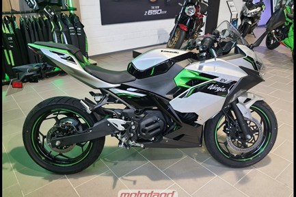 Kawasaki Ninja e-1