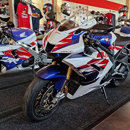 Honda CBR1000RR-R Fireblade
