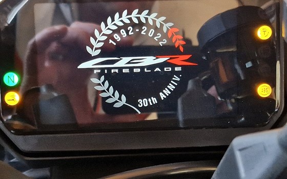 Gebrauchtmotorrad Honda CBR1000RR-R Fireblade - Bild 5