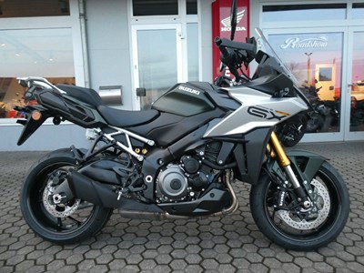 GSX-S1000GX