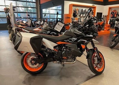 NEUFAHRZEUG KTM 890 SMT