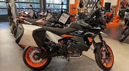 Neumotorrad KTM 890 SMT