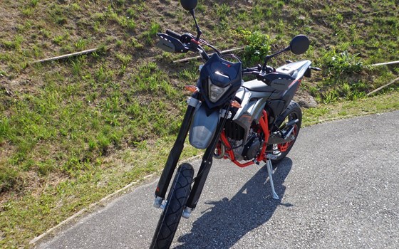Neufahrzeug Beta RR 125 4T SM - Bild 2 Neufahrzeug Beta RR 125 4T SM - Bild 2
