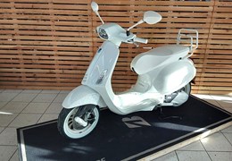 Neumotorrad Vespa Sprint Justin Bieber X Vespa 125