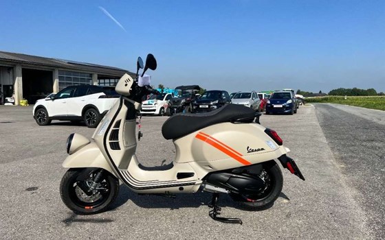Neufahrzeug Vespa GTV 300 - Bild 6 Neufahrzeug Vespa GTV 300 - Bild 6