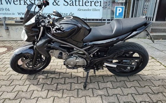 Gebrauchtmotorrad Suzuki SFV 650 Gladius - Bild 7