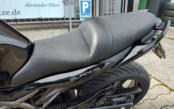 Gebrauchtmotorrad Suzuki SFV 650 Gladius - Bild 9