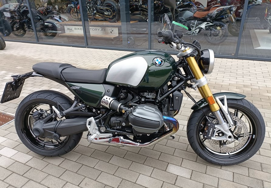 BMW R 12 nineT (San Remo Green Metallic)