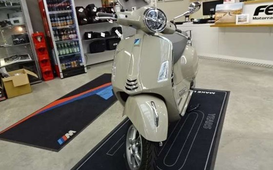 Neufahrzeug Vespa GTS 300 - Bild 4