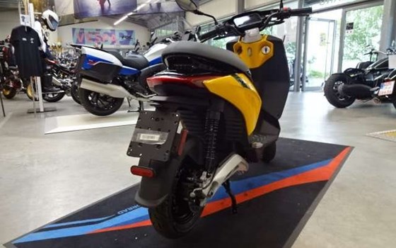 Neufahrzeug Piaggio 1 Active - Bild 2