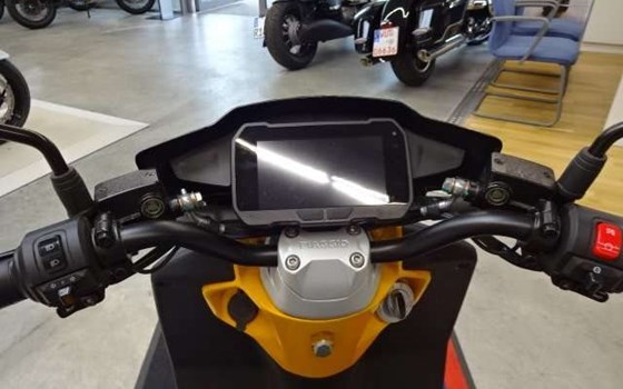 Neufahrzeug Piaggio 1 Active - Bild 5