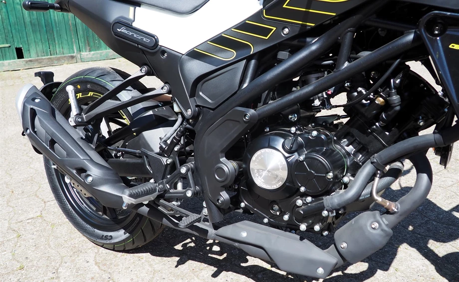 Angebot Benelli Leoncino 125 Bild 11: Angebot Benelli Leoncino 125