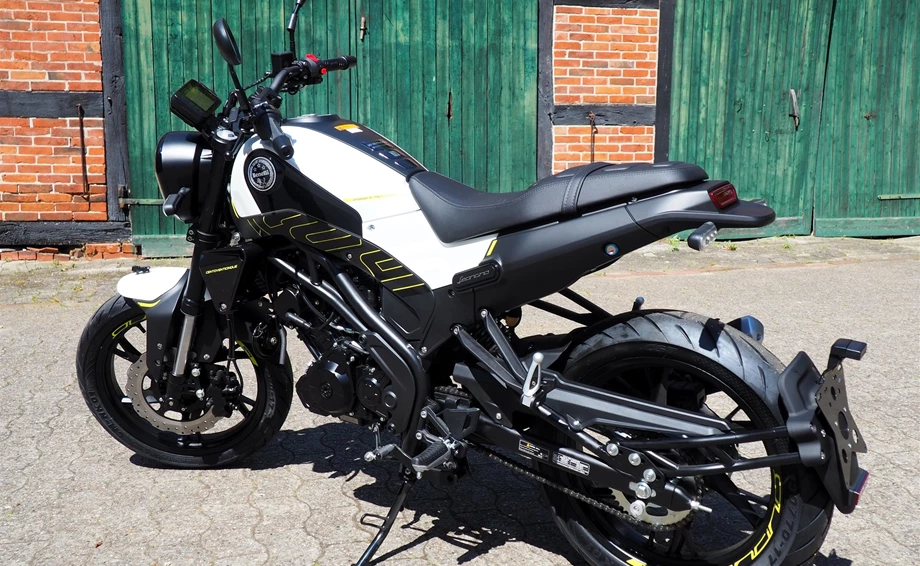 Angebot Benelli Leoncino 125 Bild 3: Angebot Benelli Leoncino 125