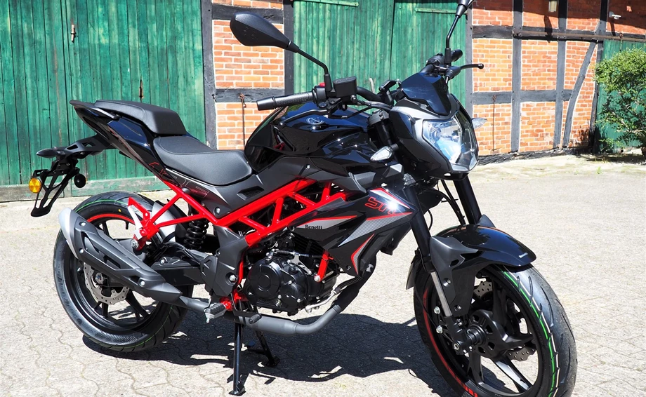 Angebot Benelli BN 125 Bild 4: Angebot Benelli BN 125