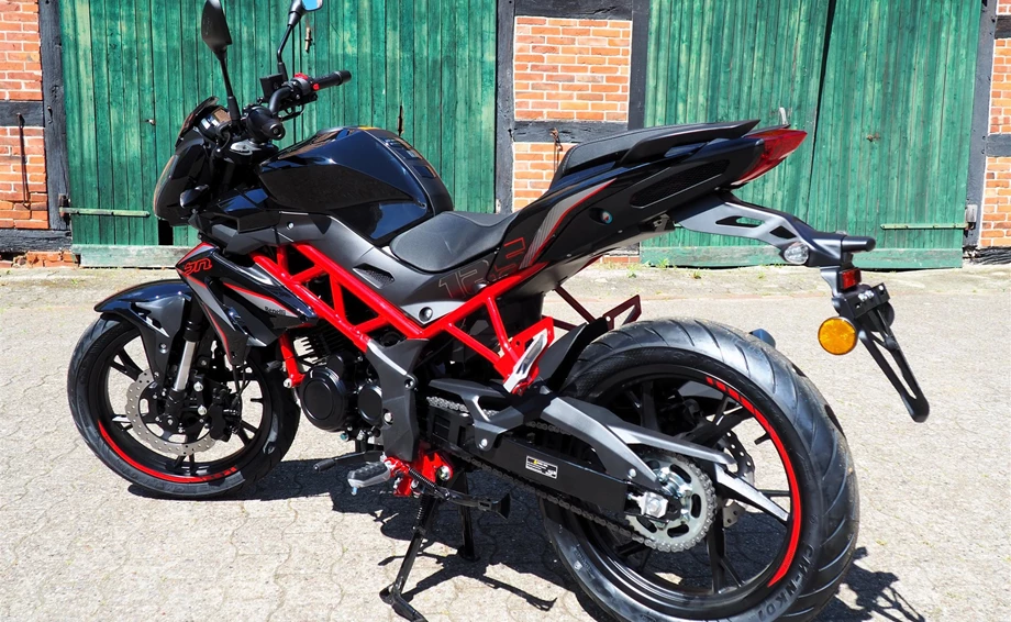 Angebot Benelli BN 125 Bild 3: Angebot Benelli BN 125