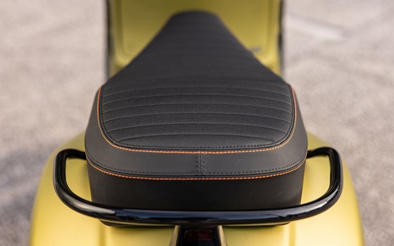 Neufahrzeug Vespa GTS 300 Super Sport - Bild 12