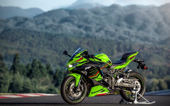 Neufahrzeug Kawasaki Ninja ZX-4RR - Bild 25 Neufahrzeug Kawasaki Ninja ZX-4RR - Bild 25