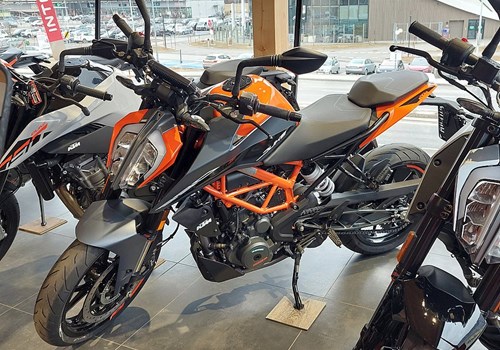 KTM 390 Duke