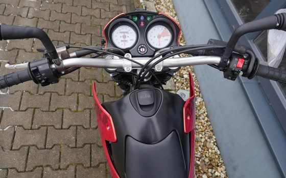 Gebrauchtmotorrad KTM 640 Duke 2 - Bild 13