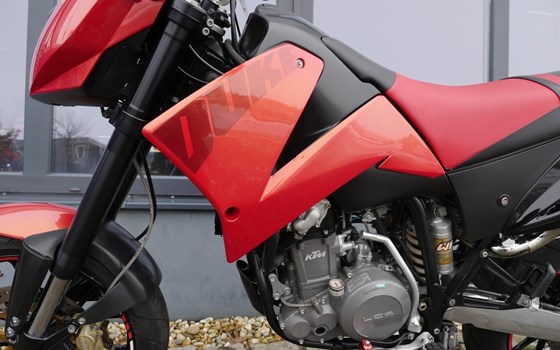 Gebrauchtmotorrad KTM 640 Duke 2 - Bild 8