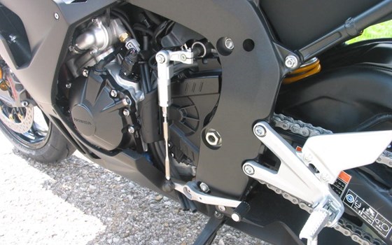 Neufahrzeug Honda CBR1000RR-R Fireblade SP Carbon Edition - Bild 10