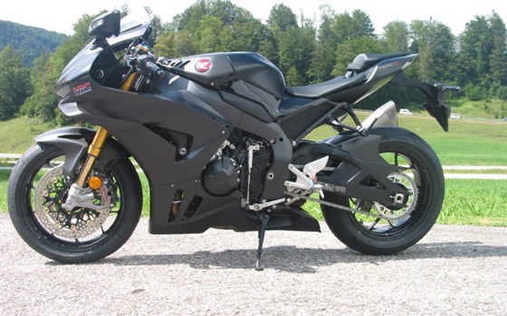 Neufahrzeug Honda CBR1000RR-R Fireblade SP Carbon Edition - Bild 3