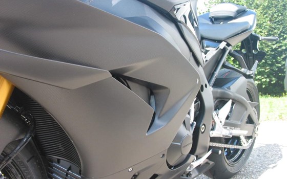 Neufahrzeug Honda CBR1000RR-R Fireblade SP Carbon Edition - Bild 7