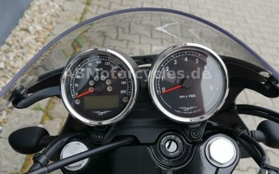 Gebrauchtmotorrad Moto Guzzi V7 III Special - Bild 12