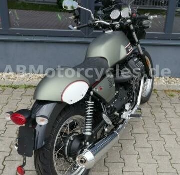 Gebrauchtmotorrad Moto Guzzi V7 III Special - Bild 9