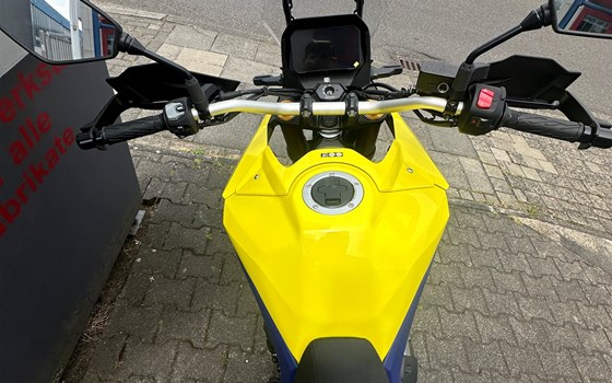 Gebrauchtmotorrad Suzuki V-Strom 800DE - Bild 5