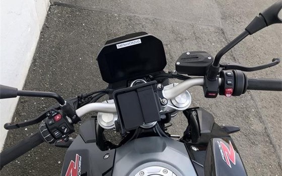 Gebrauchtmotorrad BMW F 900 R - Bild 4