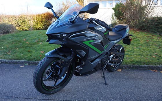 Neufahrzeug Kawasaki Ninja 500 SE - Bild 2