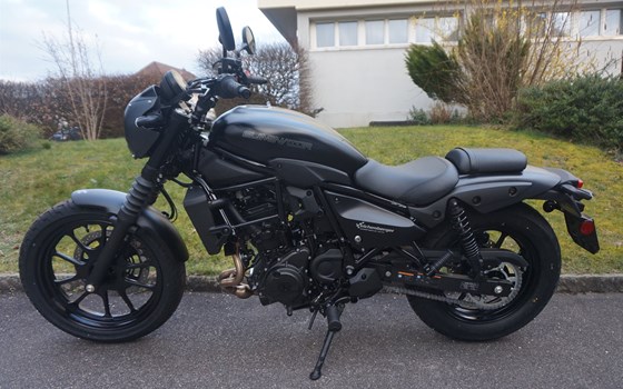 Neufahrzeug Kawasaki Eliminator 500 SE - Bild 1