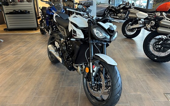 Neufahrzeug Triumph Street Triple 765 R - Bild 1 Neufahrzeug Triumph Street Triple 765 R - Bild 1
