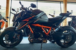 Angebot KTM 1290 Super Duke R EVO