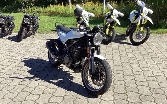 Gebrauchtmotorrad Husqvarna Vitpilen 401 - Bild 2