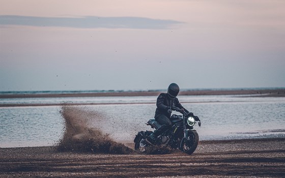 Neufahrzeug Husqvarna Svartpilen 401 - Bild 15