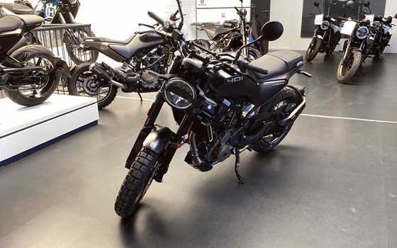 Neufahrzeug Husqvarna Svartpilen 401 - Bild 3